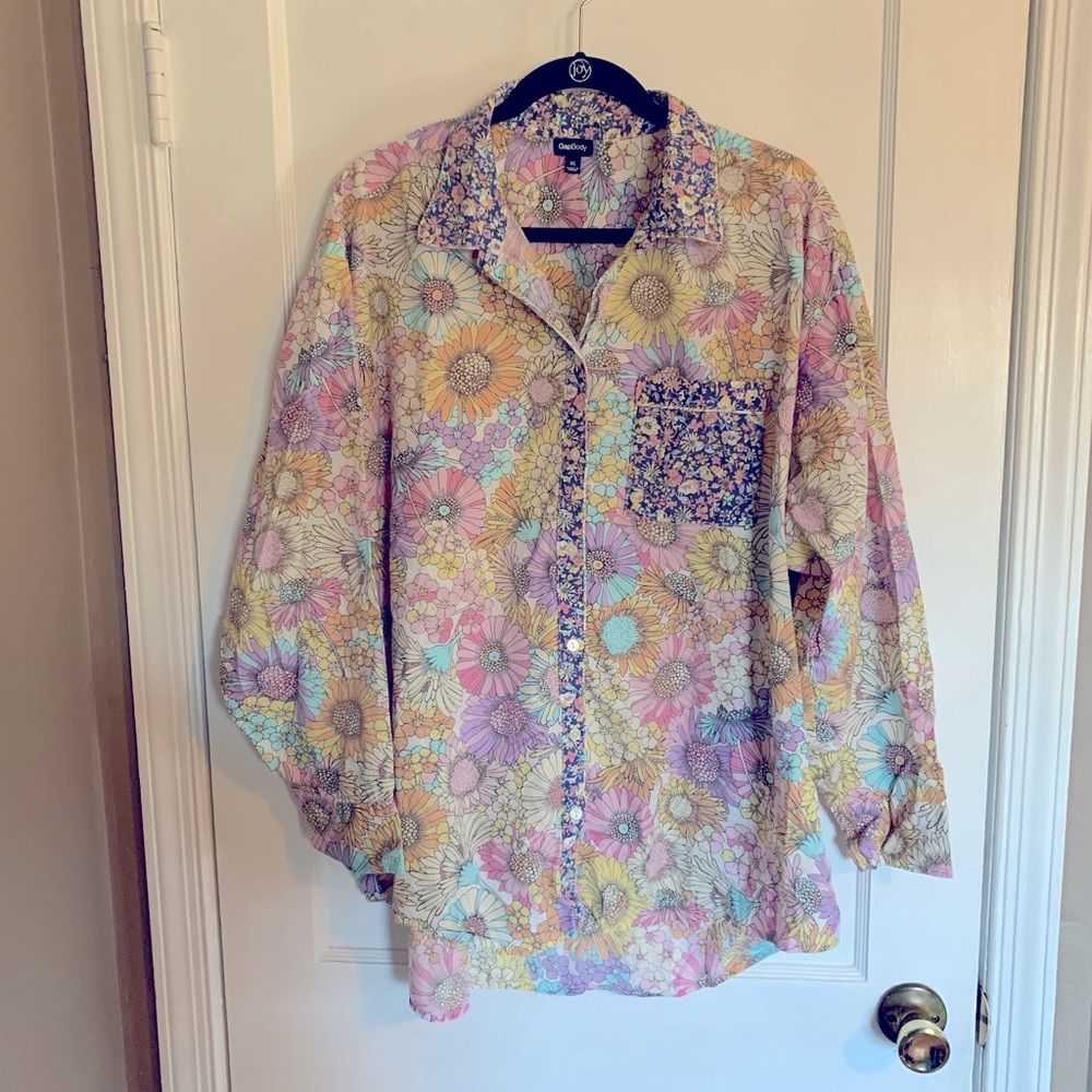 DAYLIGHT SAVING 50 % off Gap Body floral pajama top XL